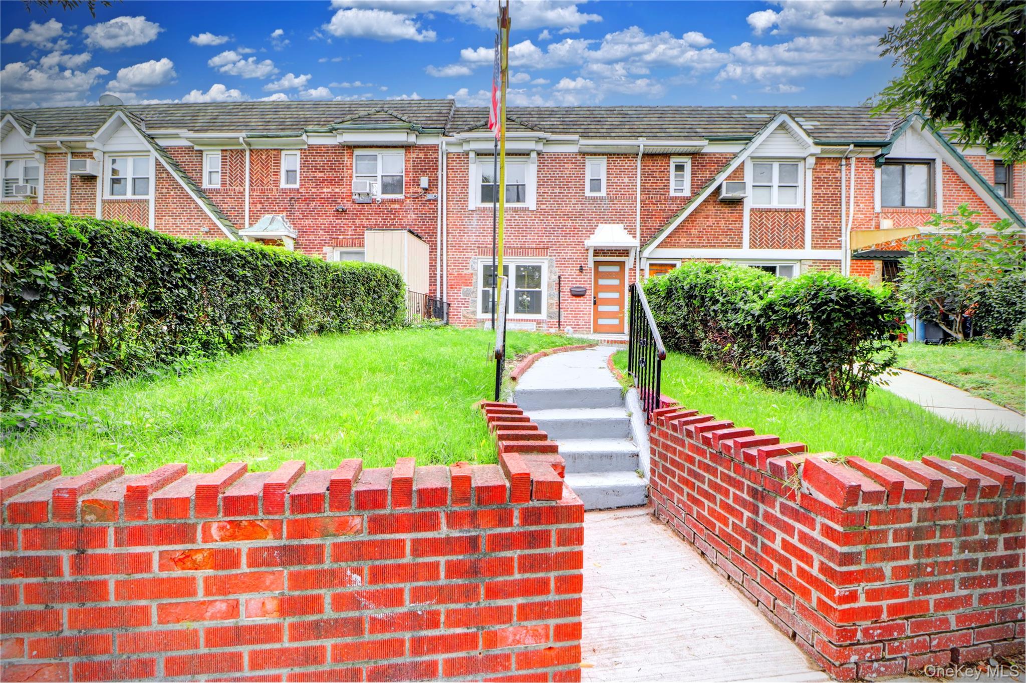 6110 84th Street Property Photo 1