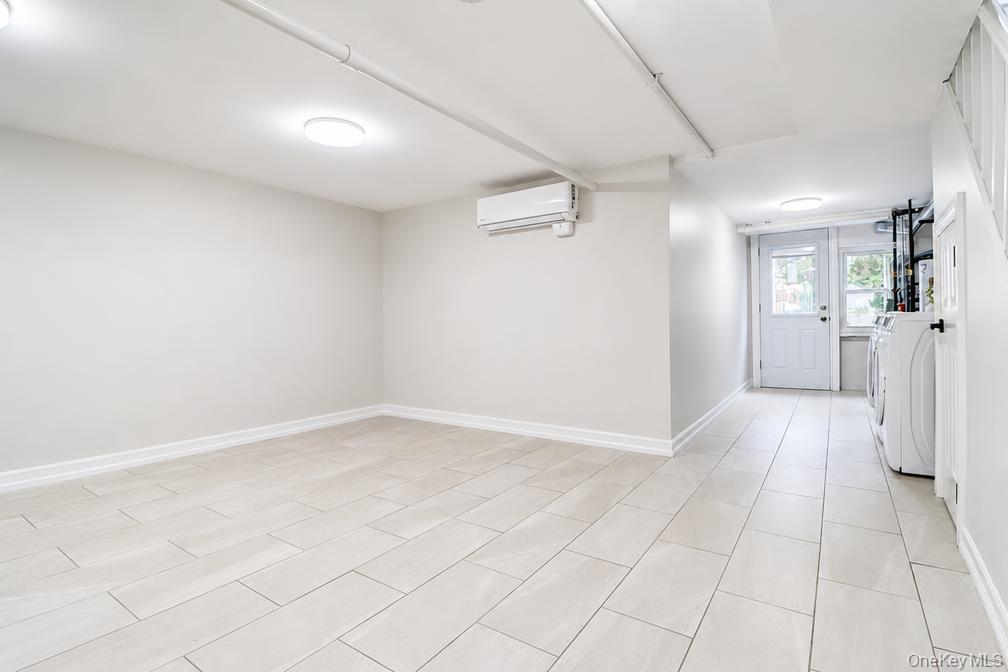 6110 84th Street Property Photo 21