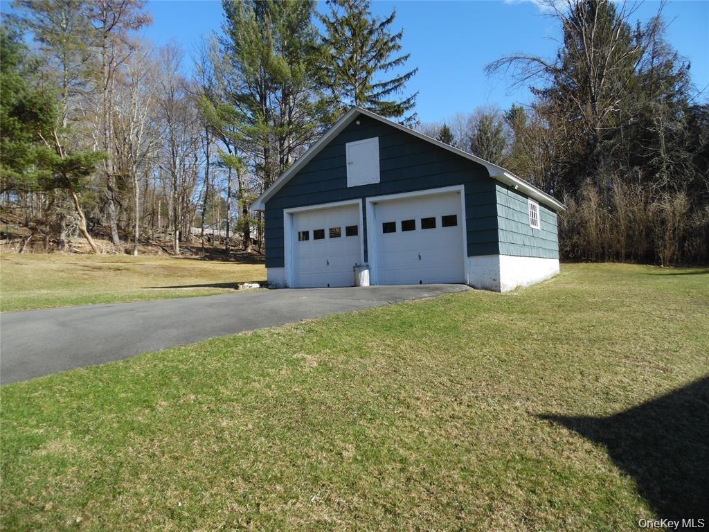 8 Jones Terrace Property Photo 2