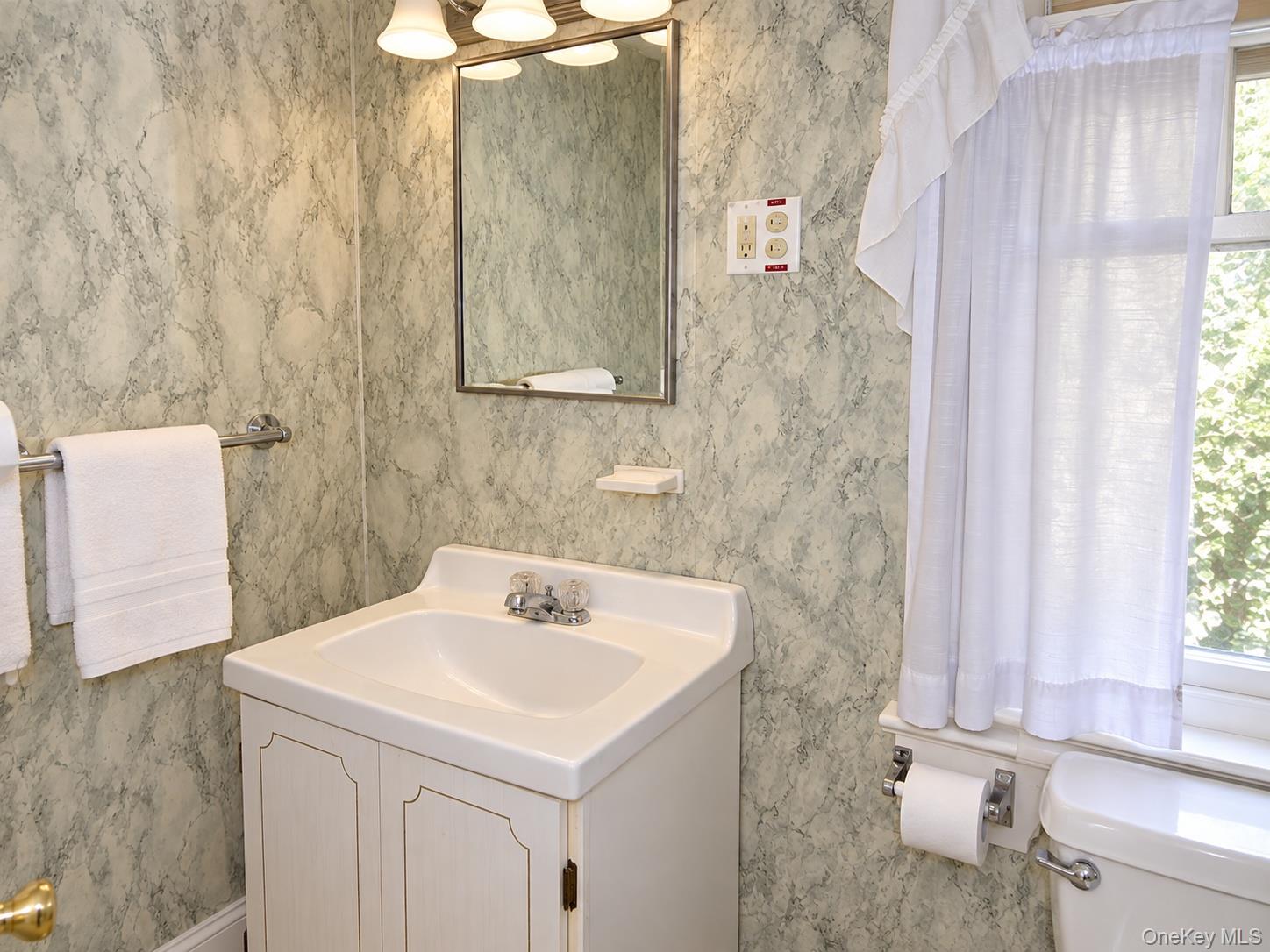 8 Jones Terrace Property Photo 12