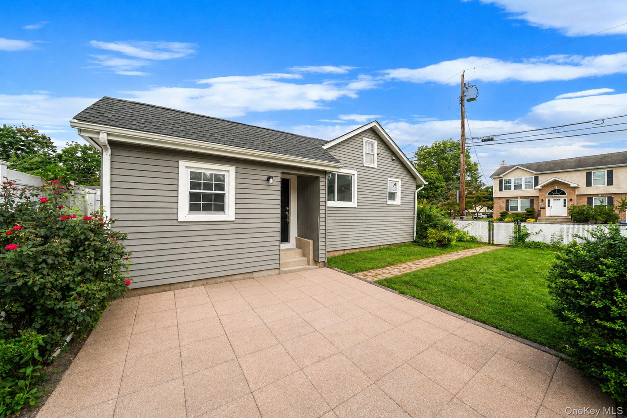 1077 Central Avenue Property Photo 18