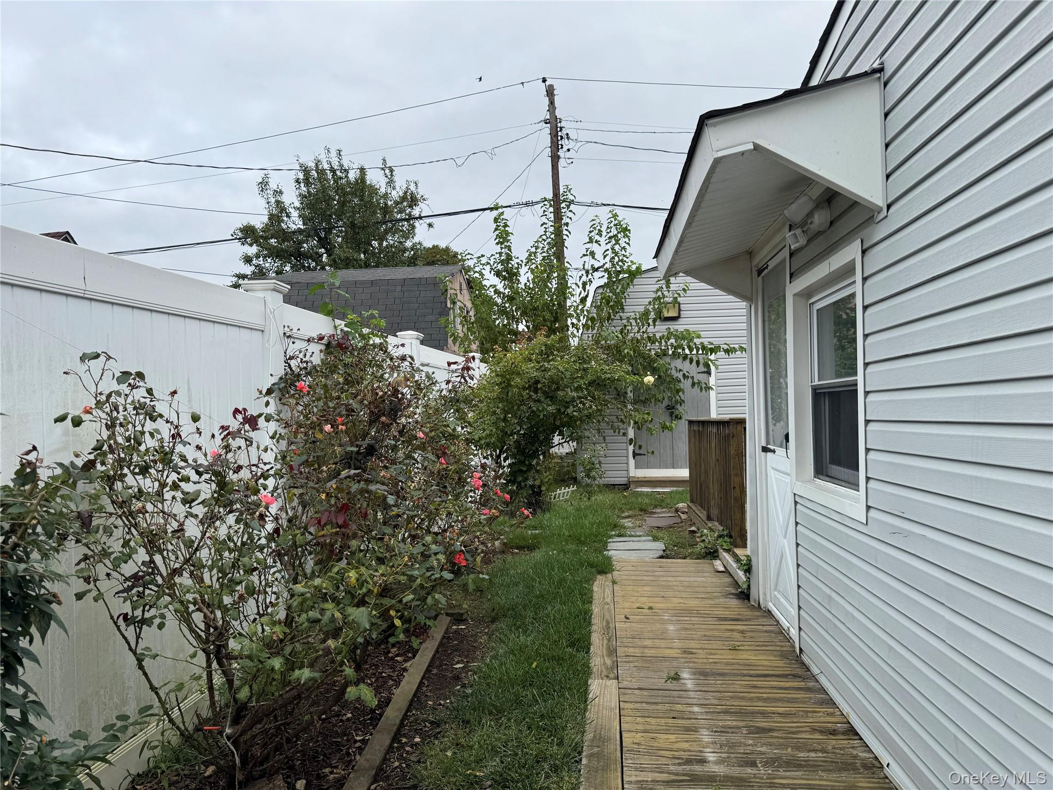 5 Meander Lane Property Photo 13
