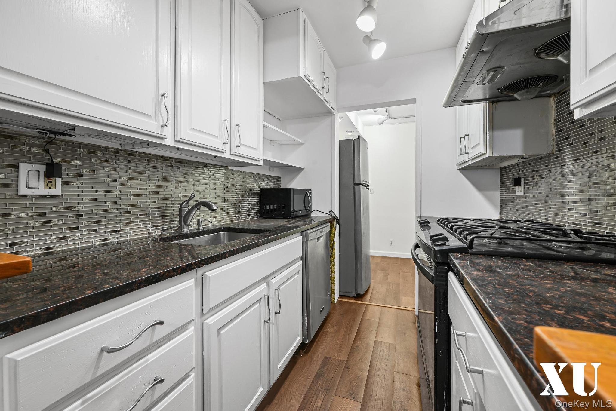 43-10 Kissena Boulevard 2 Property Photo 6