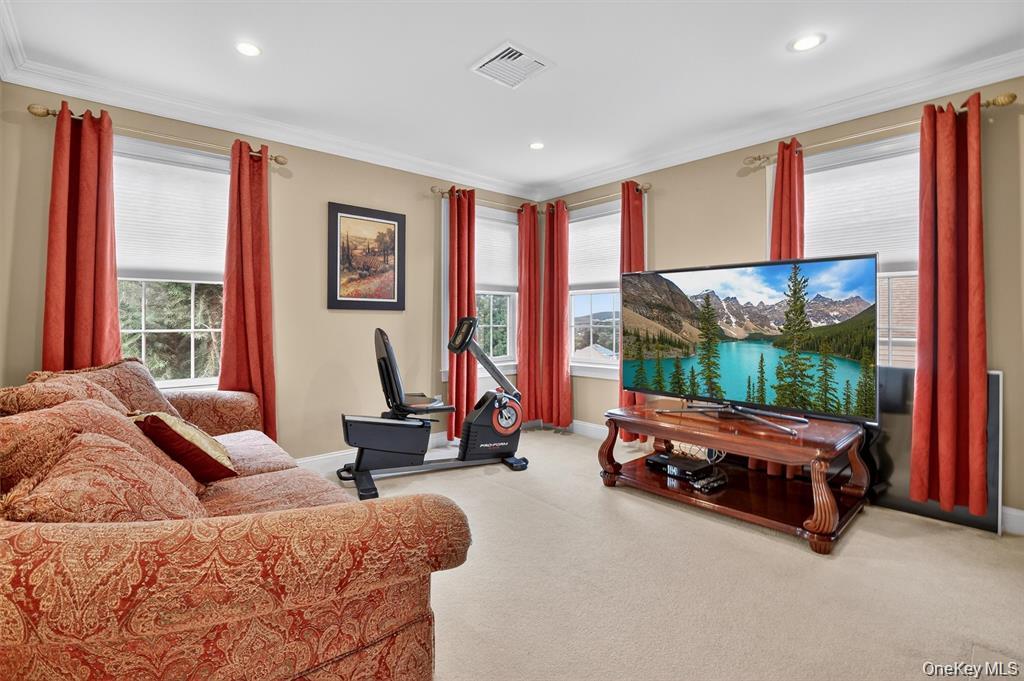 36 Deangelis Drive Property Photo 9