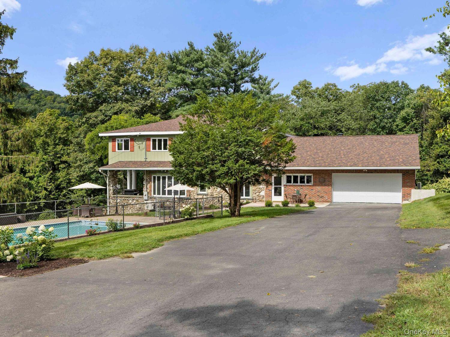 90 New Paltz Road Property Photo 2