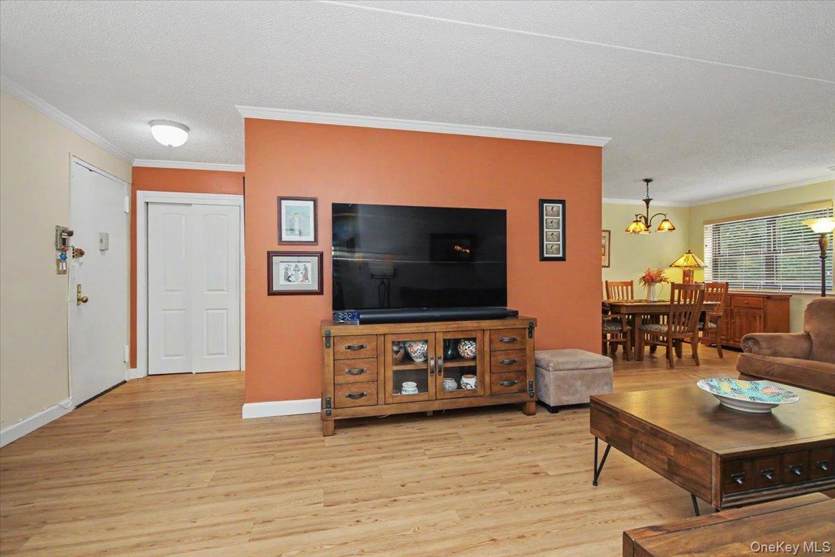 100 Diplomat Drive 6c Property Photo 4