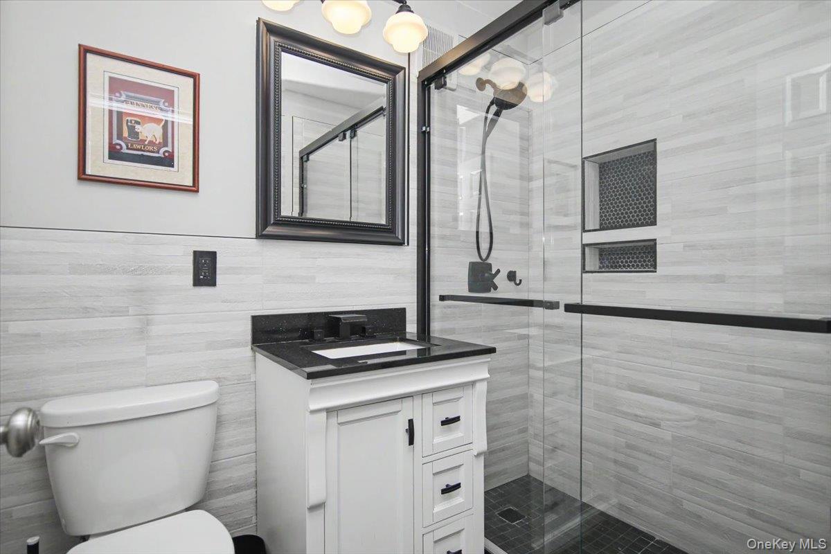 100 Diplomat Drive 6c Property Photo 25