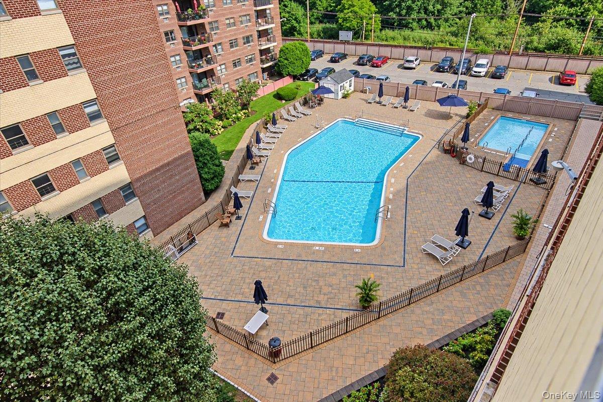 100 Diplomat Drive 6c Property Photo 40
