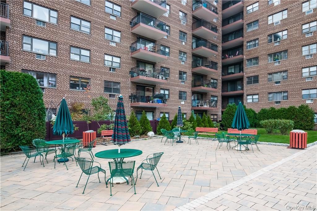 100 Diplomat Drive 6c Property Photo 44