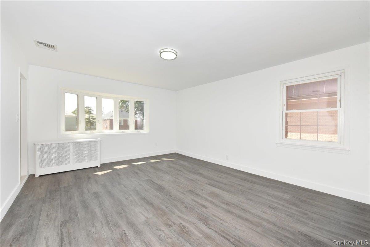 7627 175th Street Property Photo 17