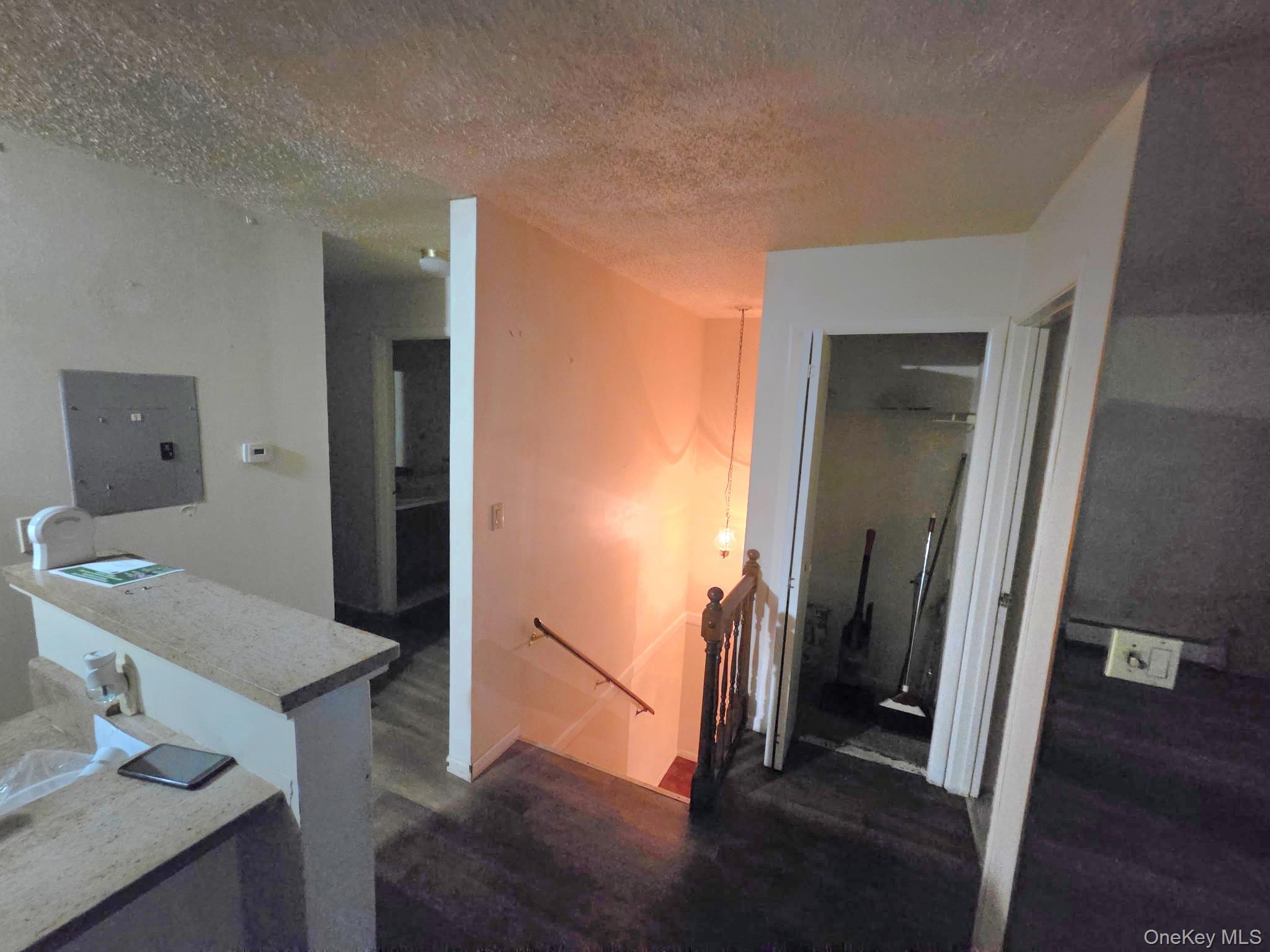 1988 Vyse Avenue Apt 2 Property Photo 5