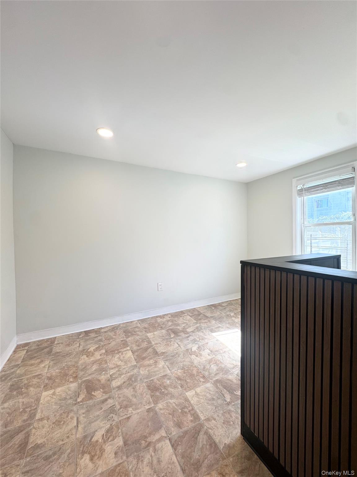 249 N Macquesten Parkway Floor #2 Property Photo 3