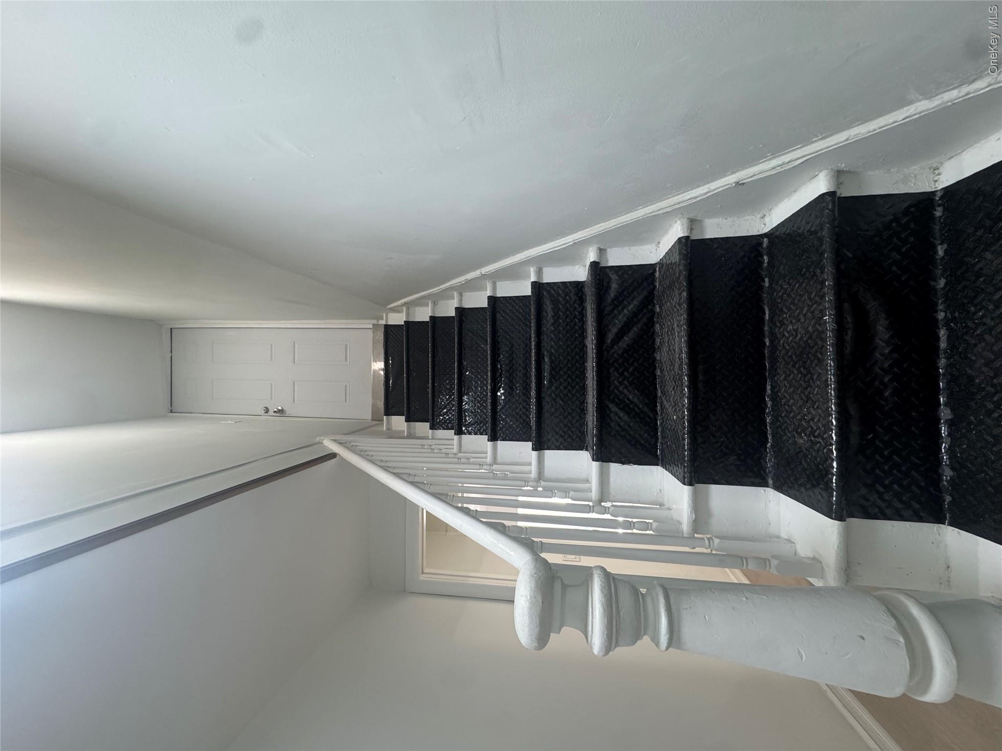 249 N Macquesten Parkway Floor #2 Property Photo 11