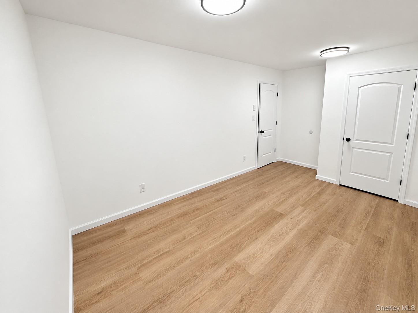 220 Moriches Avenue Property Photo 6