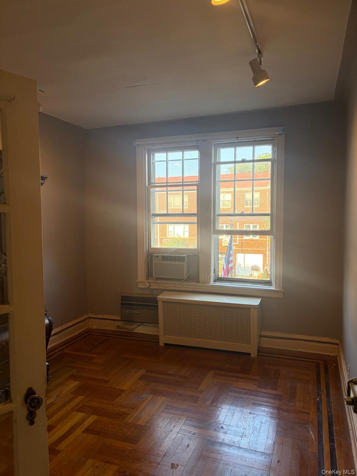 3134 79th Street Property Photo 2