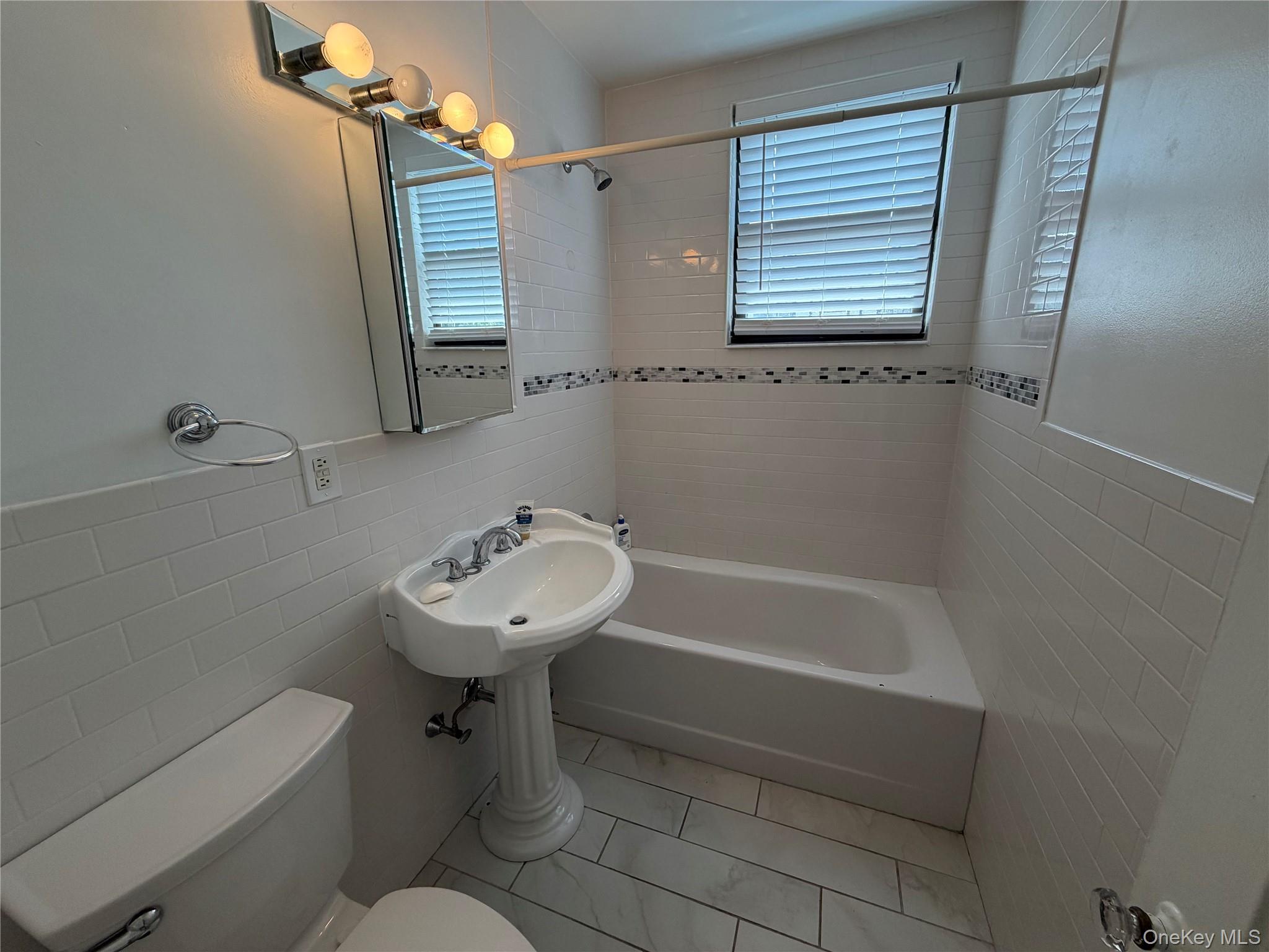 3 Greenridge Avenue 8-d Property Photo 6
