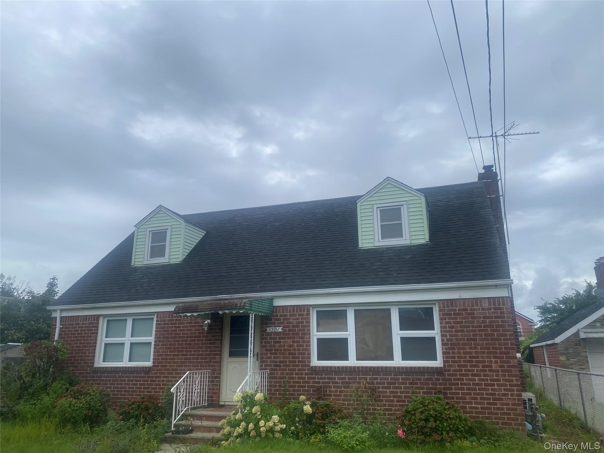 1301 Times Avenue Property Photo 1