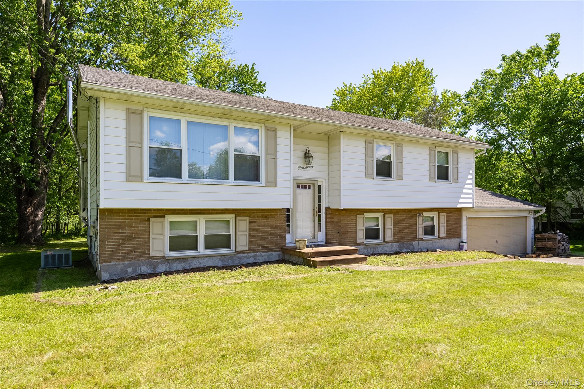 19 Tor Road Property Photo 2