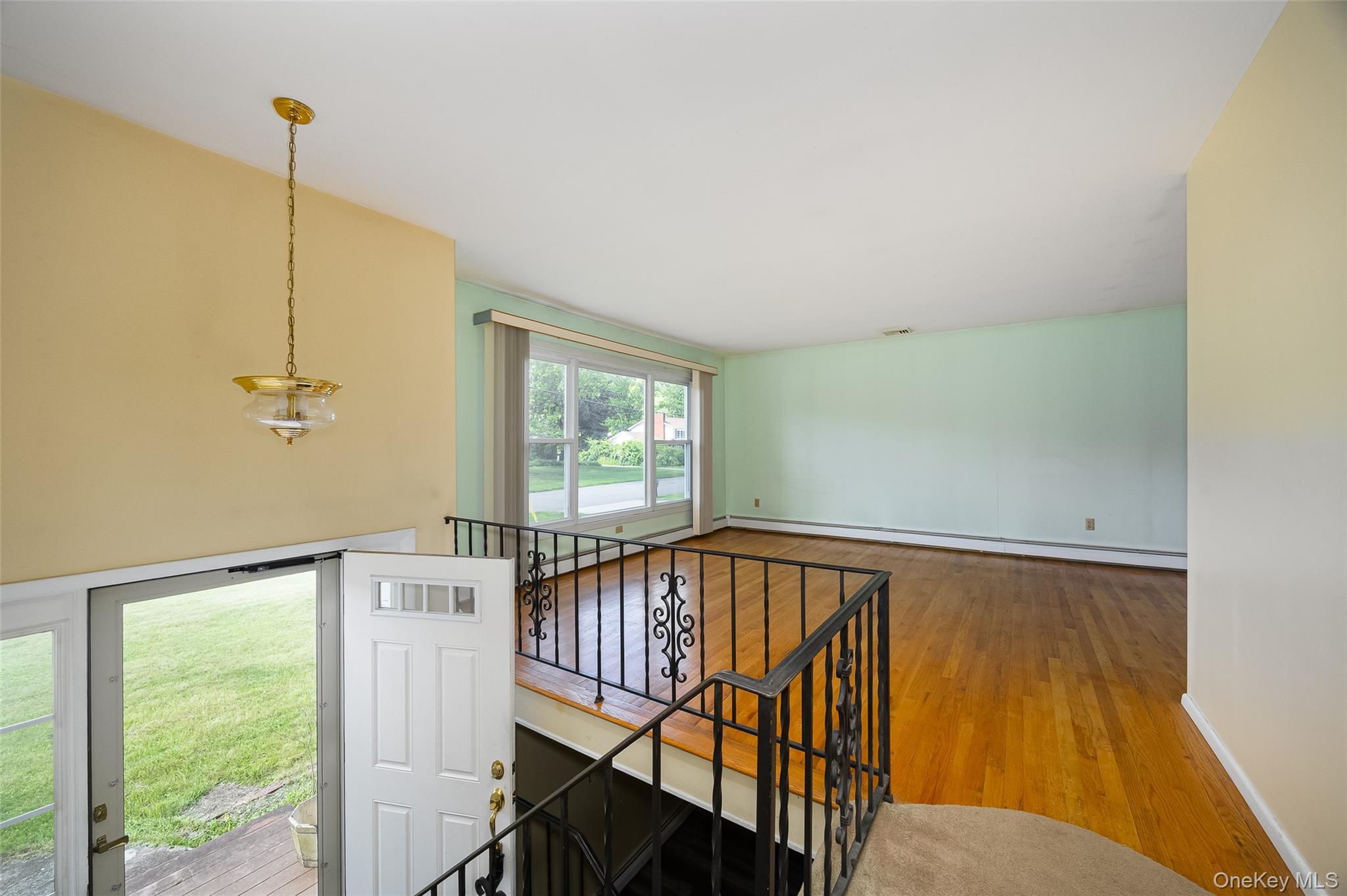 19 Tor Road Property Photo 12