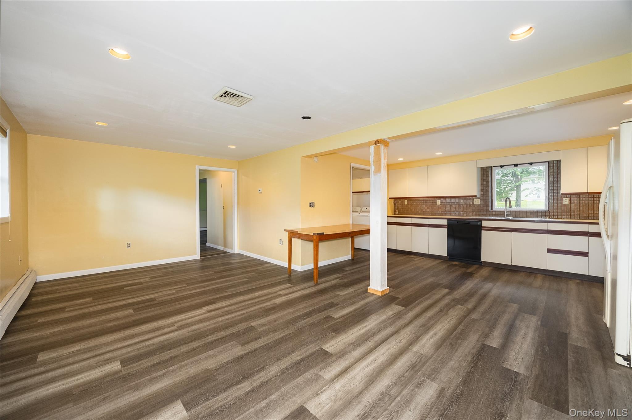 19 Tor Road Property Photo 21