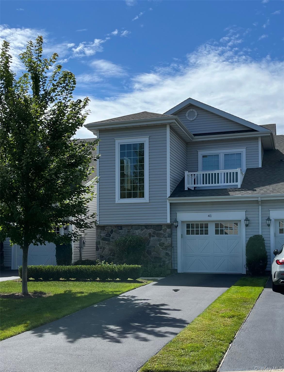 41 Greentree Court Property Photo 1