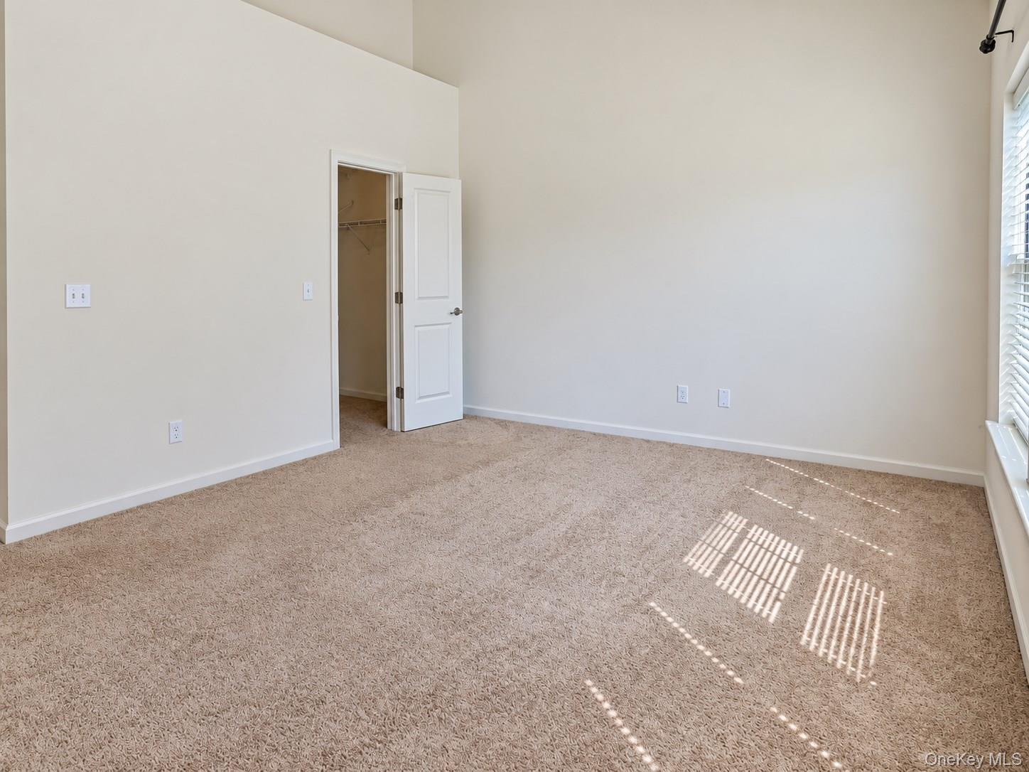 41 Greentree Court Property Photo 6