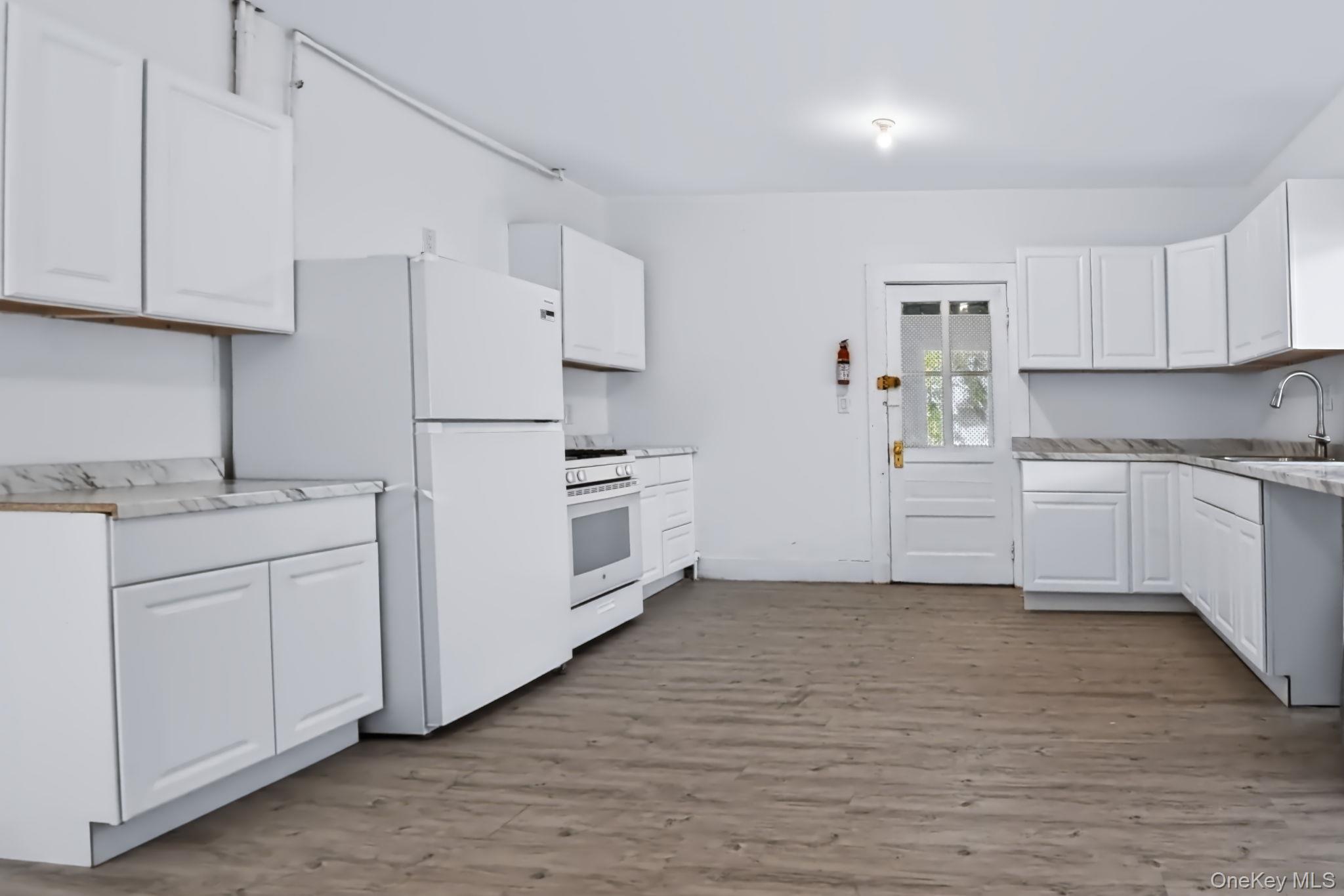 315 Tower Avenue A Property Photo 7