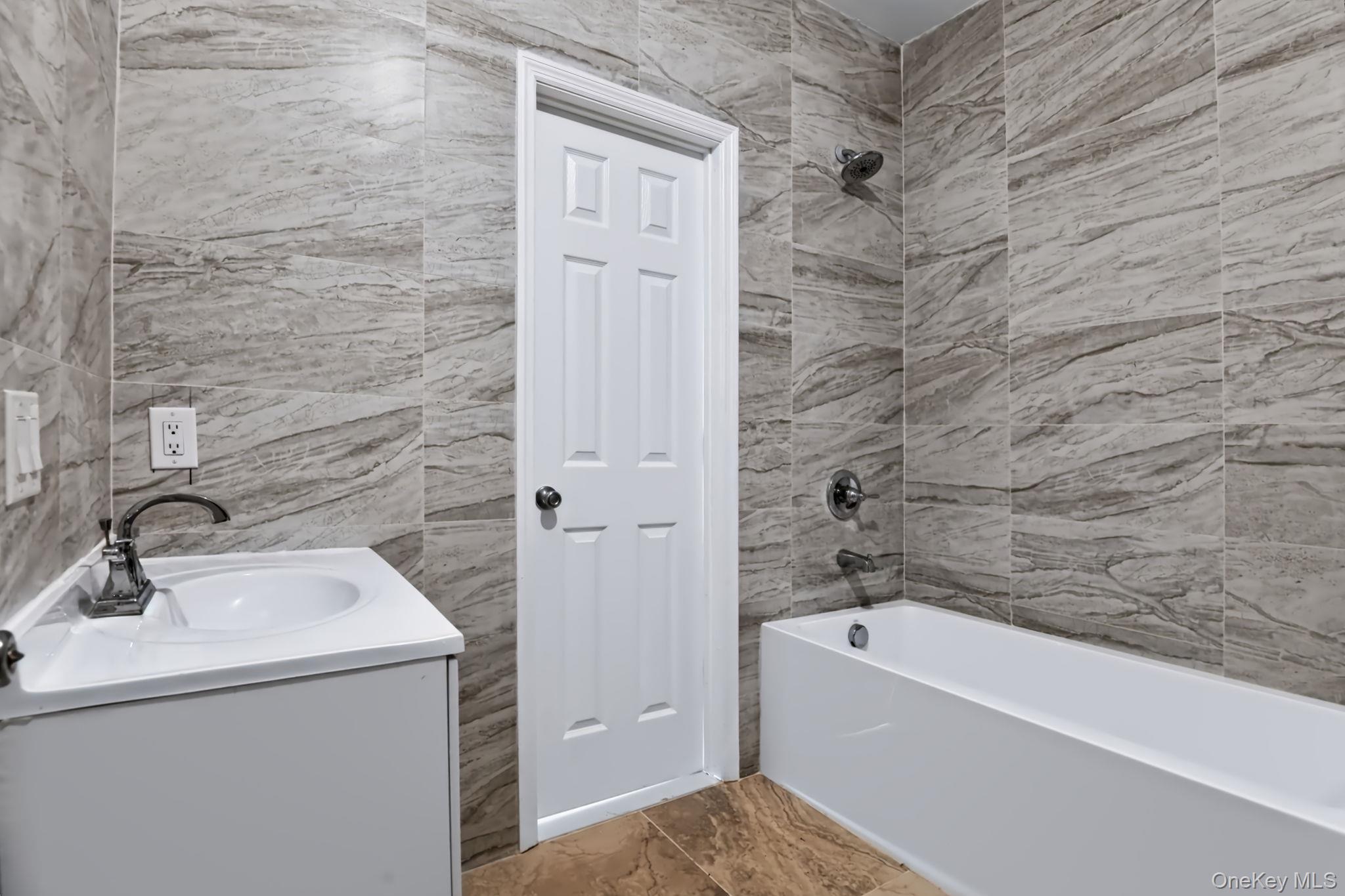 315 Tower Avenue A Property Photo 12