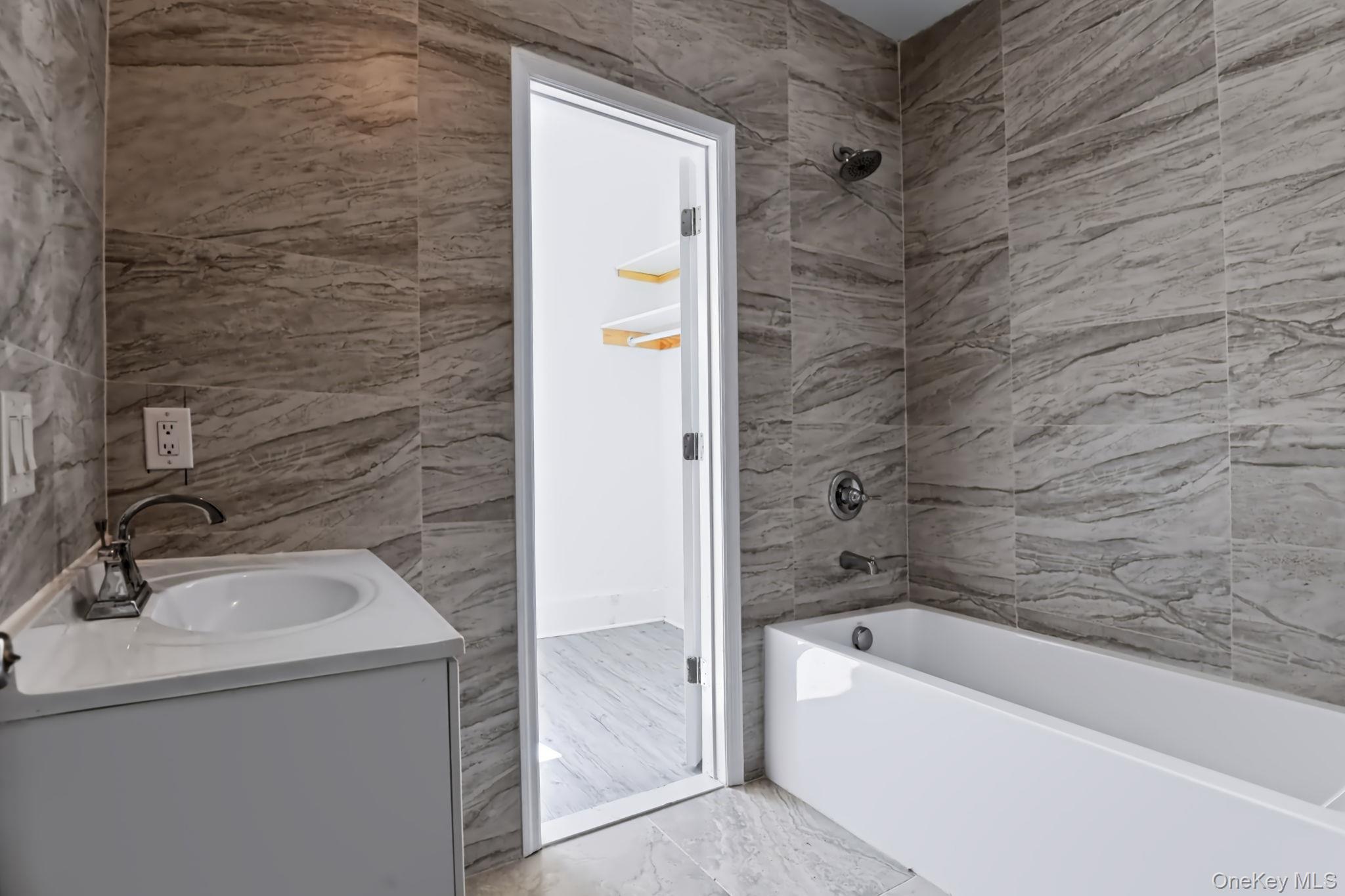 315 Tower Avenue A Property Photo 14