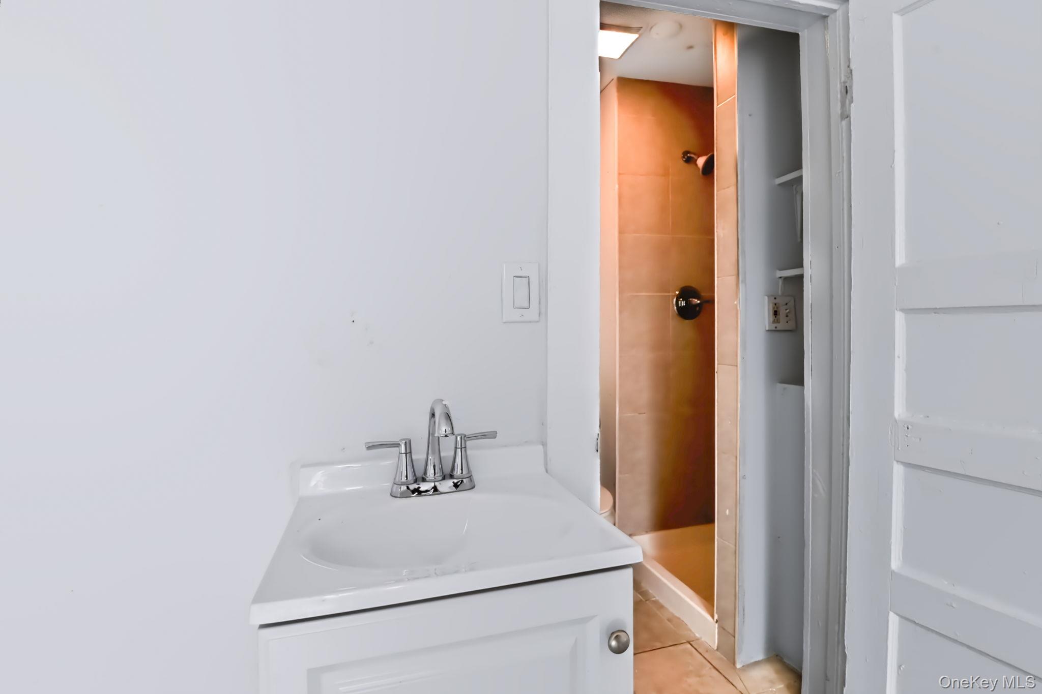 315 Tower Avenue B Property Photo 13