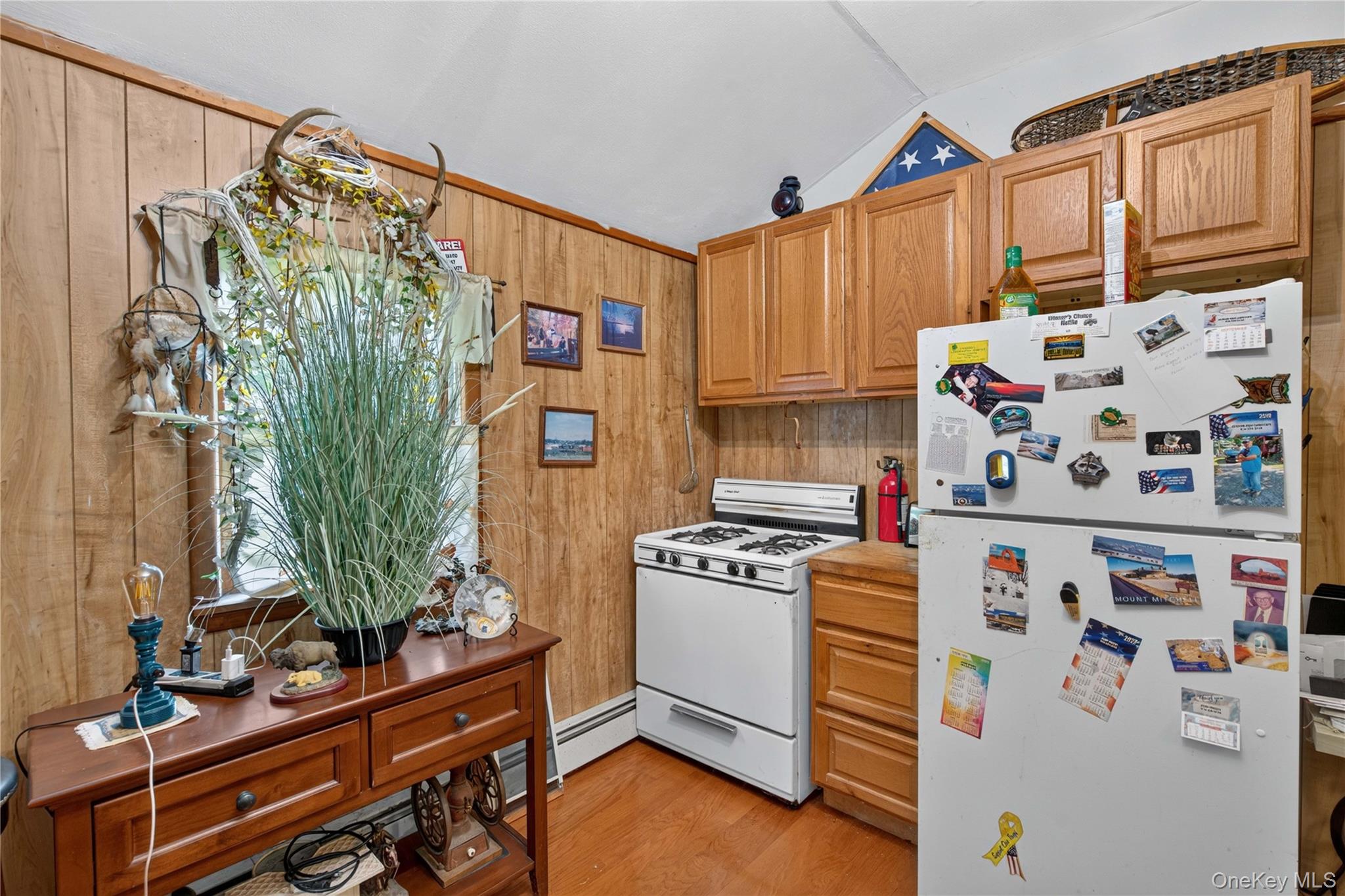 33 E Crossman Avenue Property Photo 9