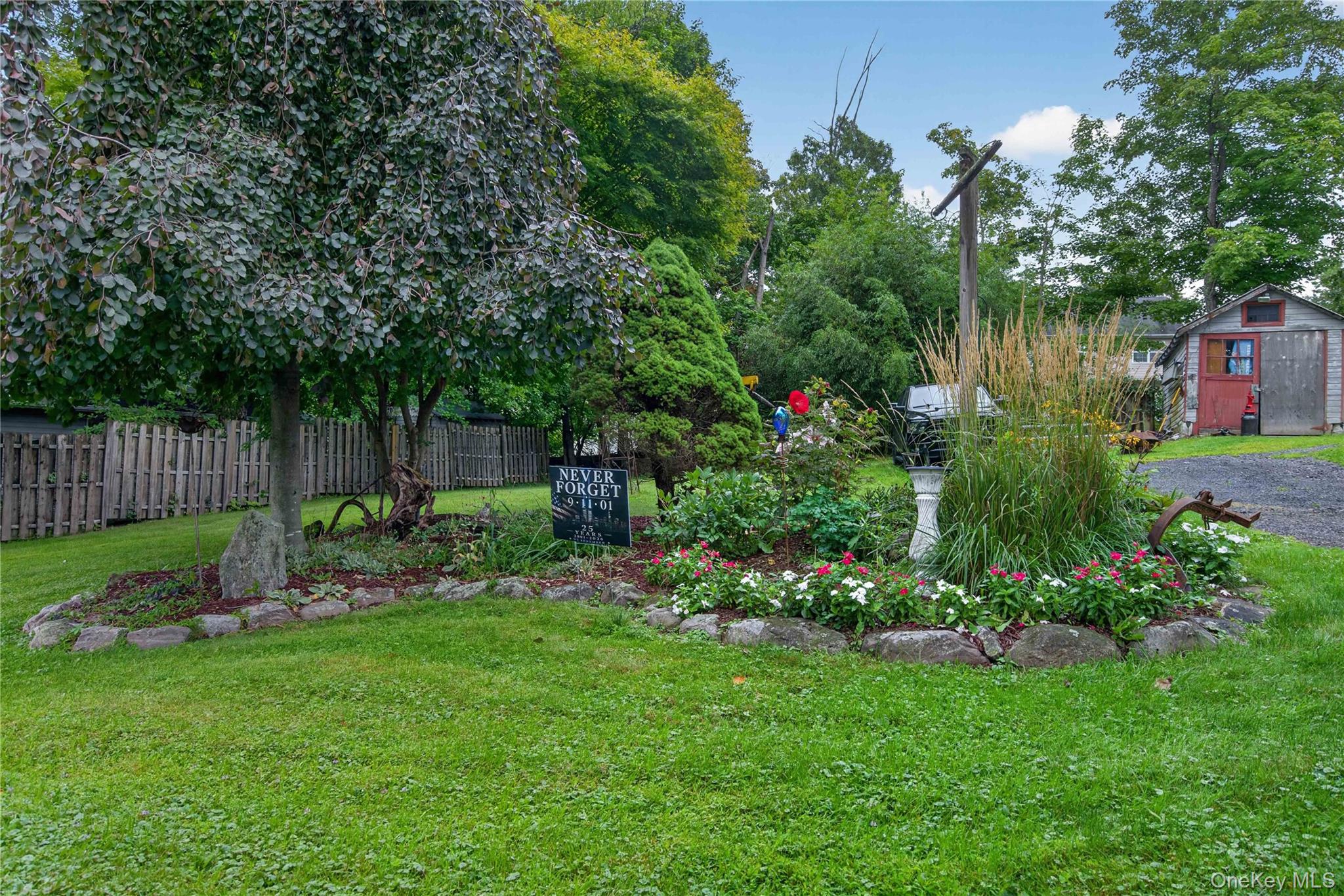 33 E Crossman Avenue Property Photo 18