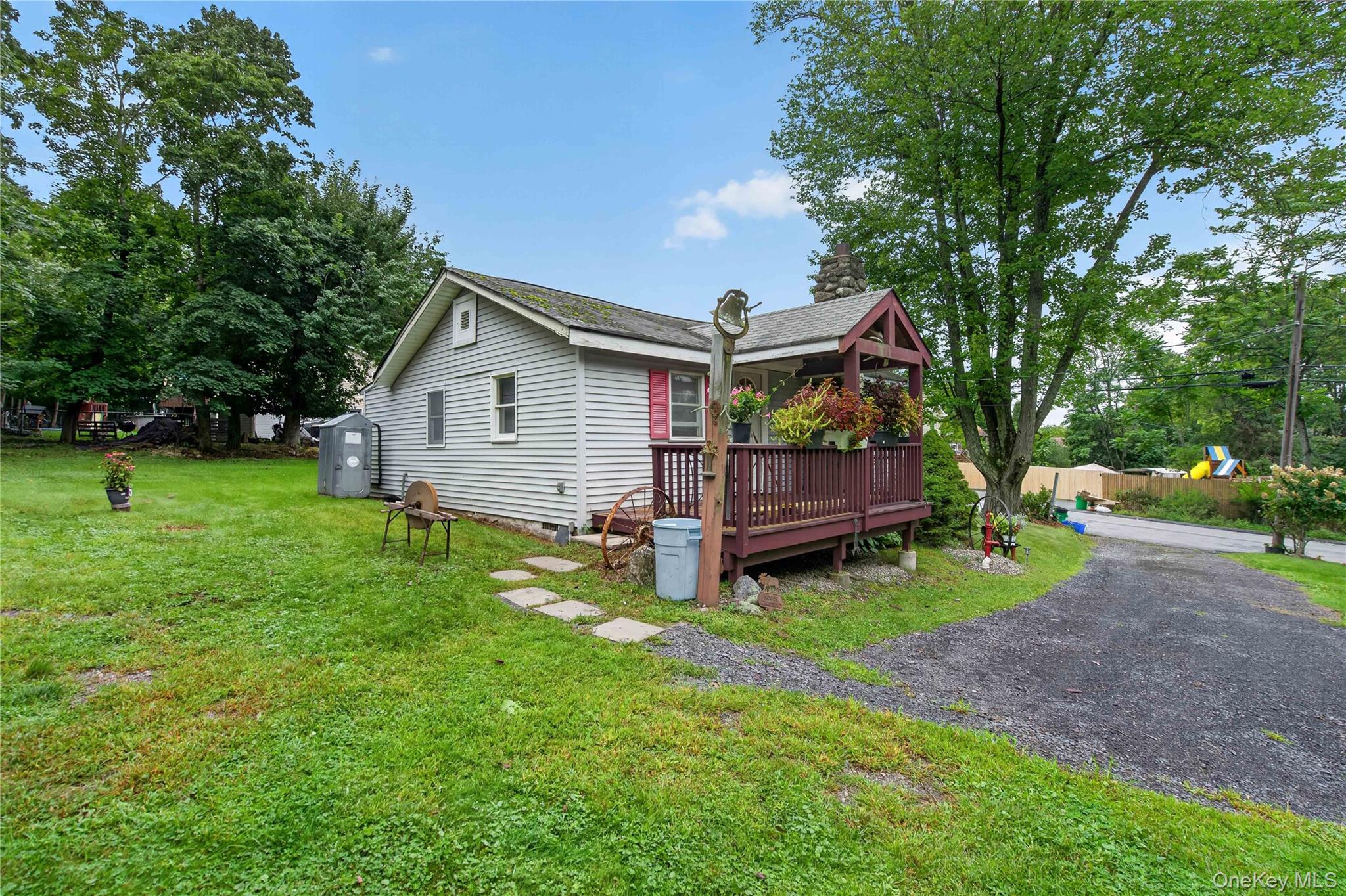 33 E Crossman Avenue Property Photo 19