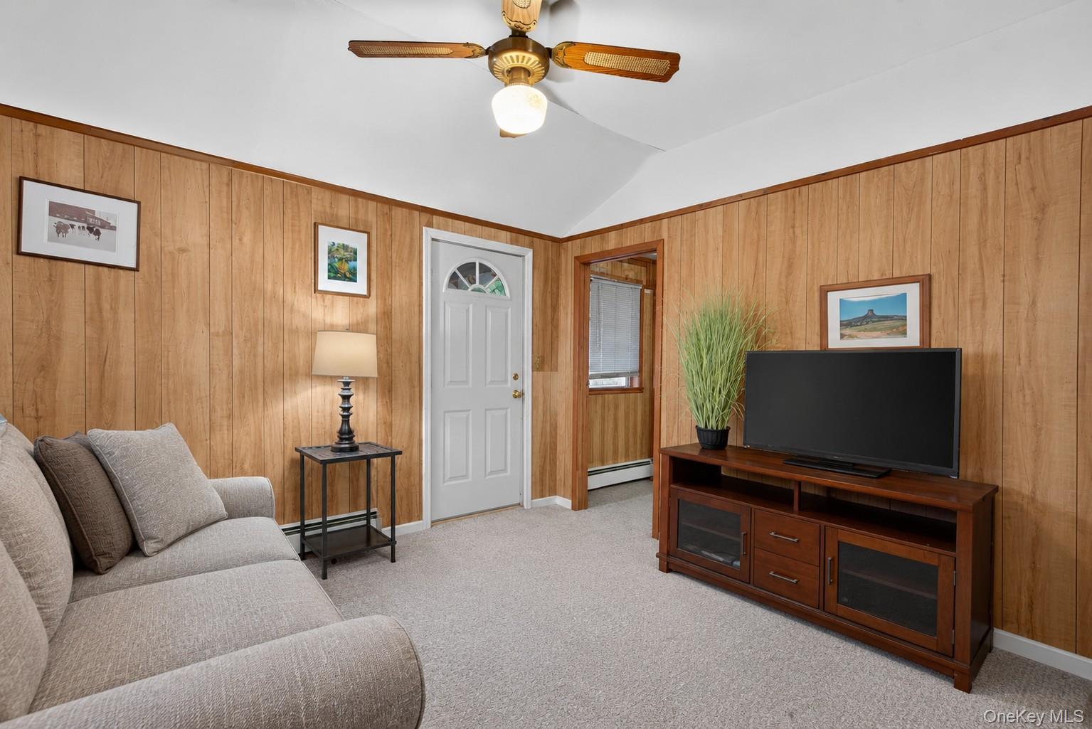 33 E Crossman Avenue Property Photo 21