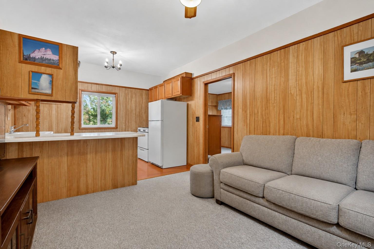33 E Crossman Avenue Property Photo 22