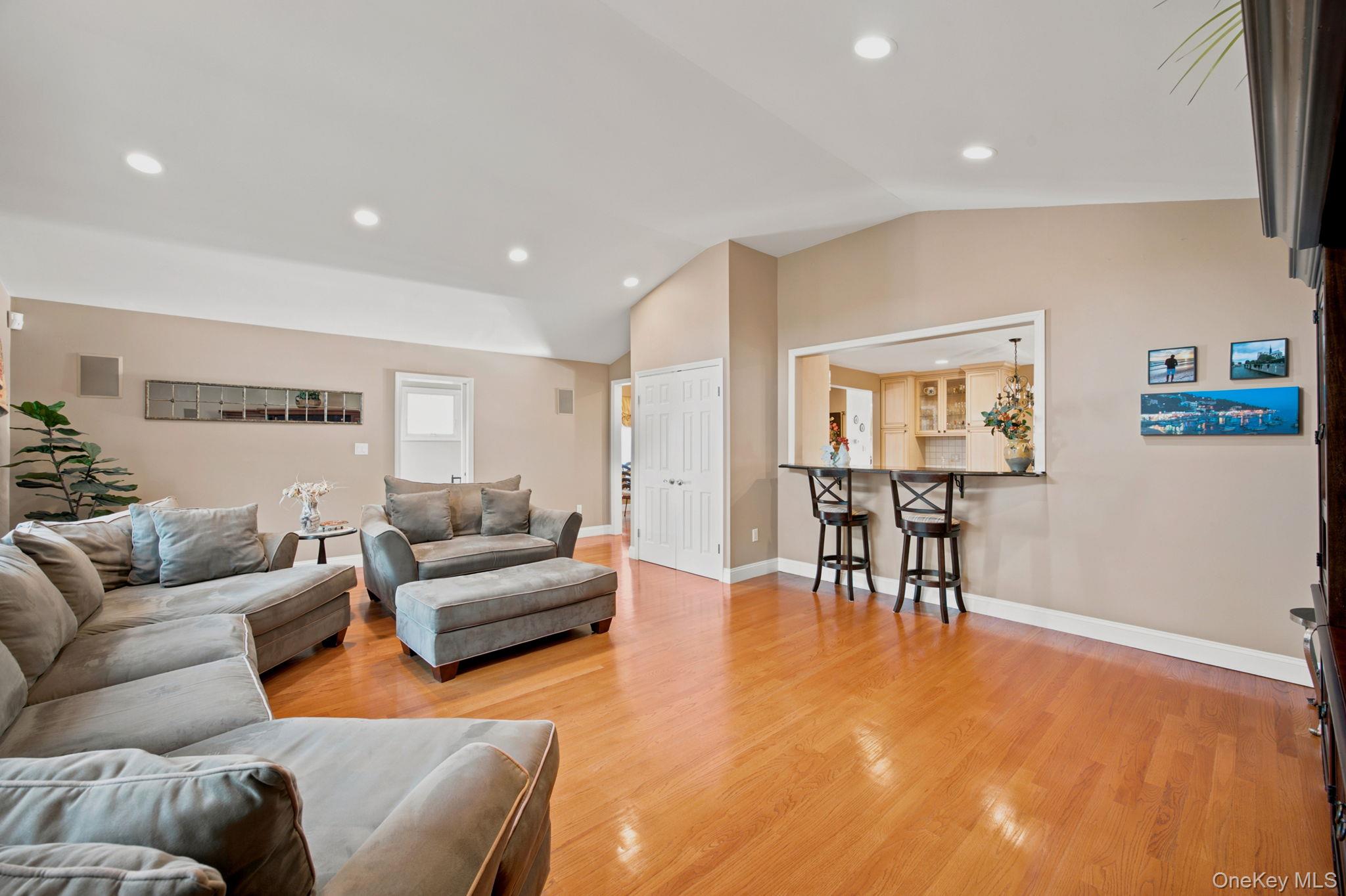 154 Celler Avenue Property Photo 12