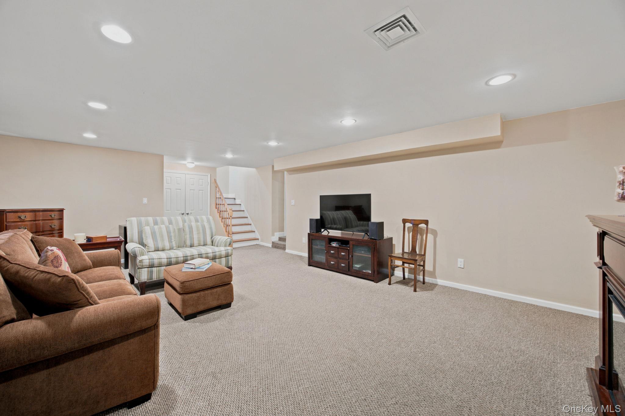 154 Celler Avenue Property Photo 27