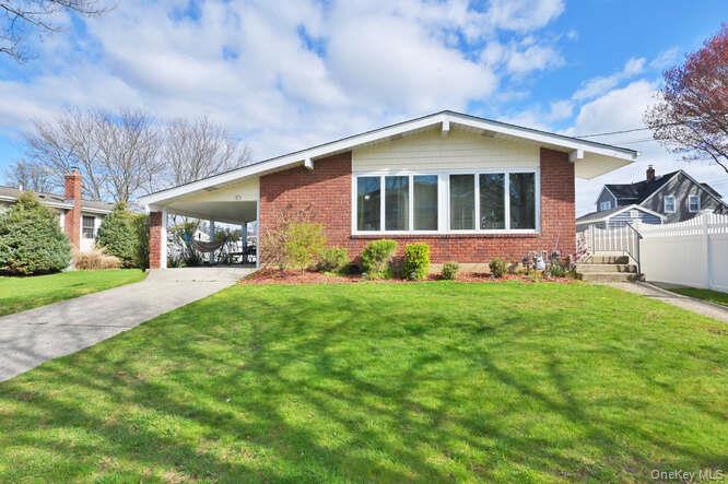 10 Pickwick Drive Property Photo 1