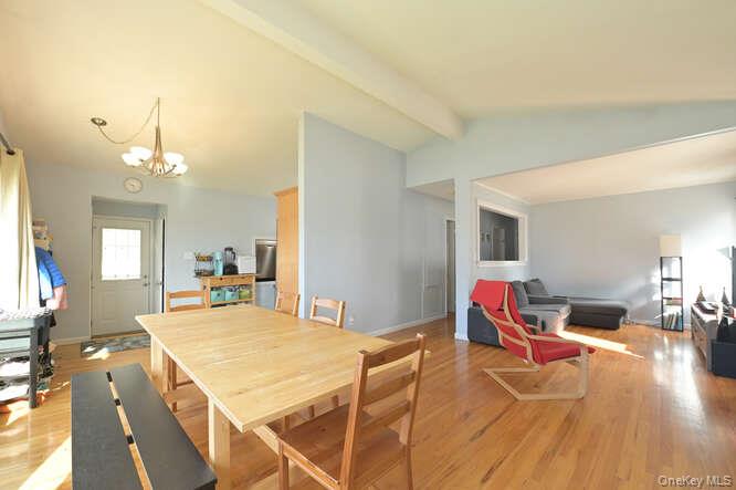10 Pickwick Drive Property Photo 5