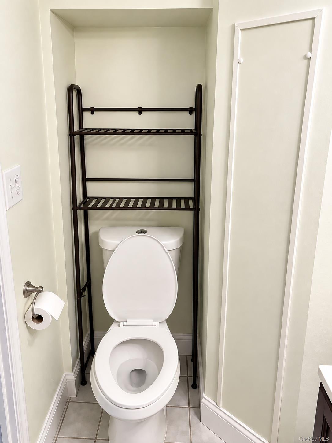 10 Pickwick Drive Property Photo 11