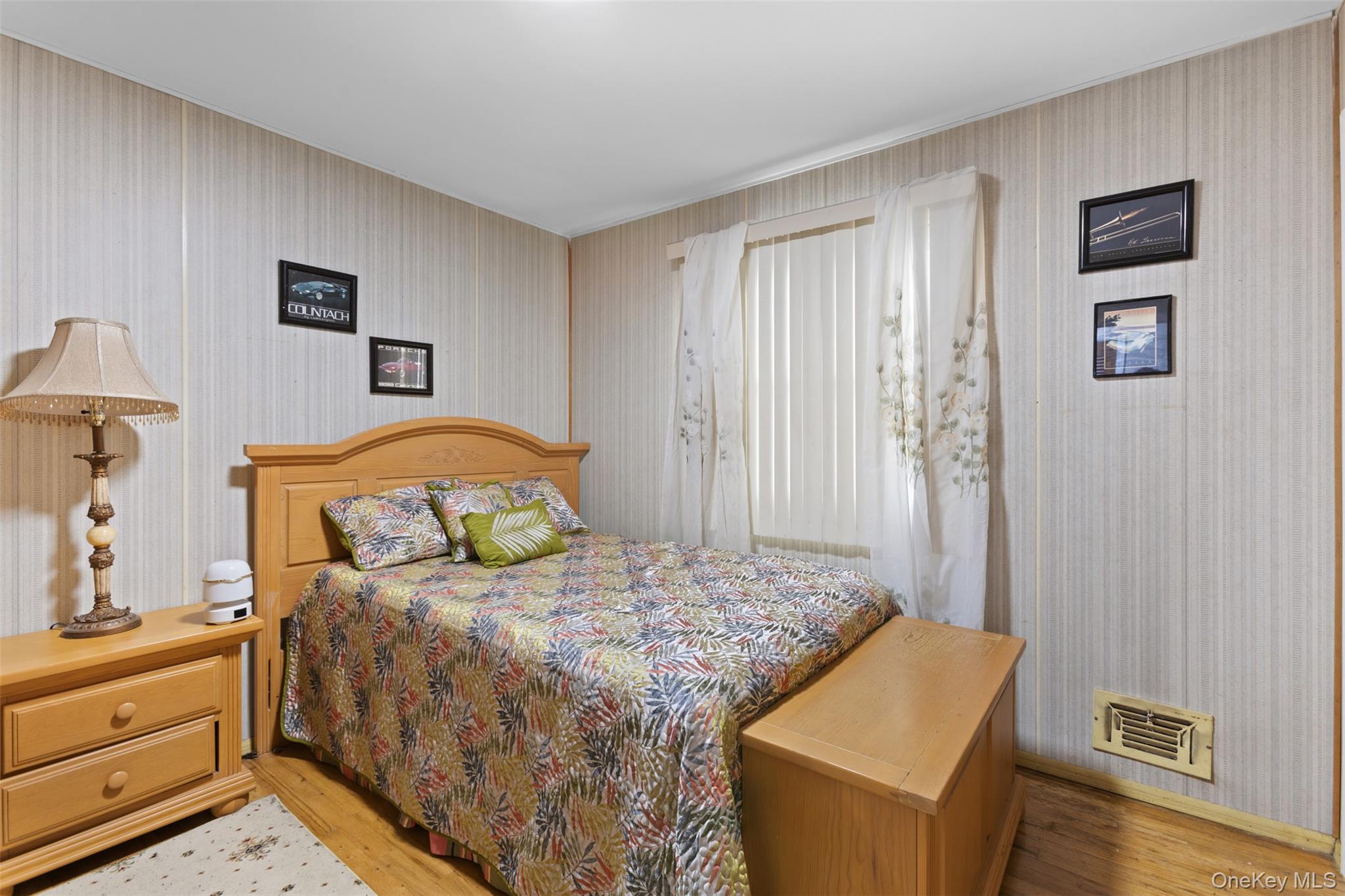 552 Briar Place Property Photo 12