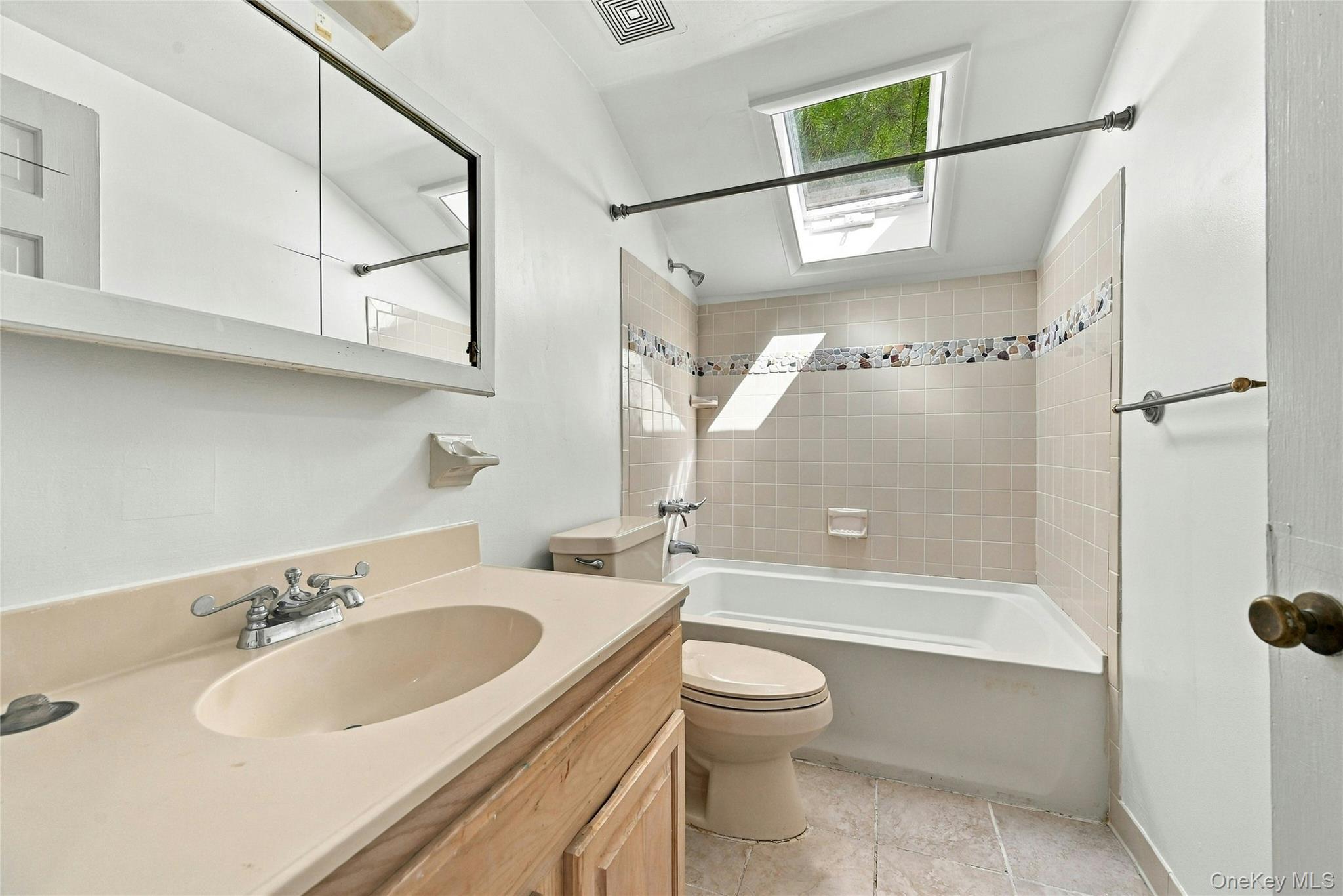 15 Shore Oaks Drive Property Photo 22