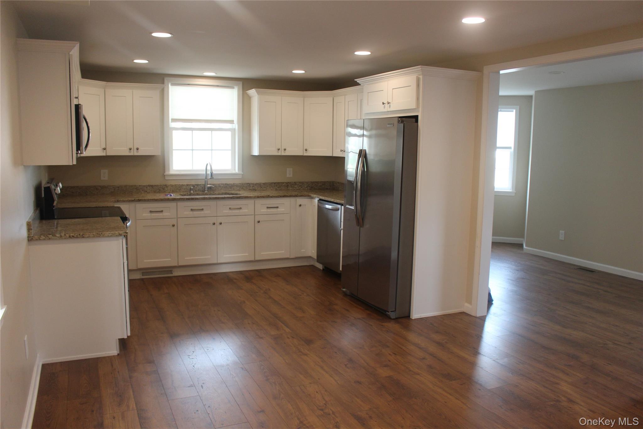 17 Bank Street Property Photo 5