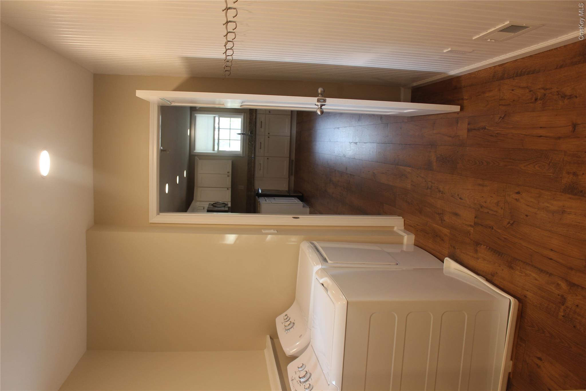 17 Bank Street Property Photo 7