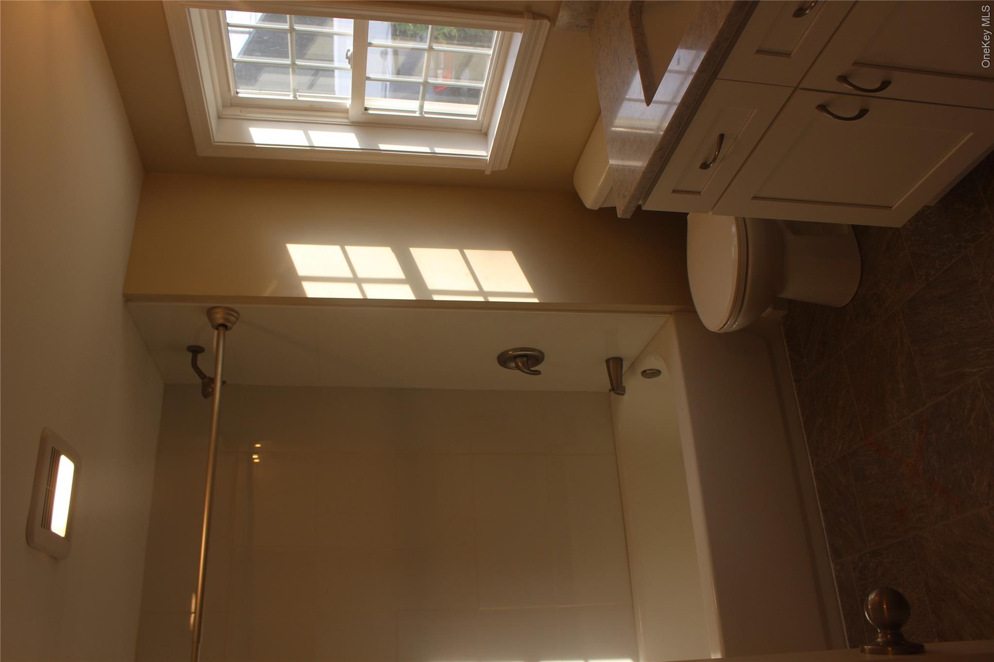17 Bank Street Property Photo 9