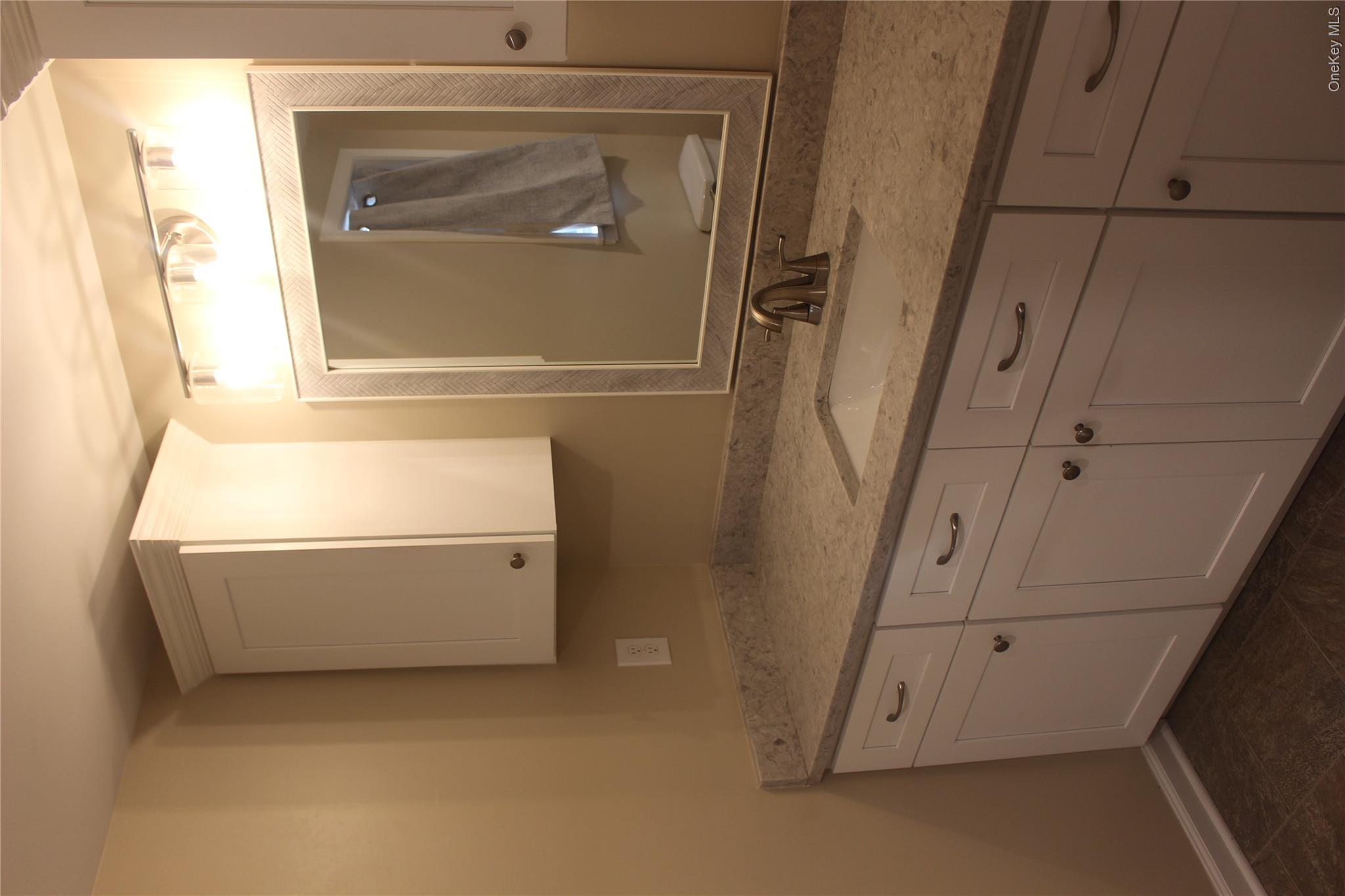 17 Bank Street Property Photo 19