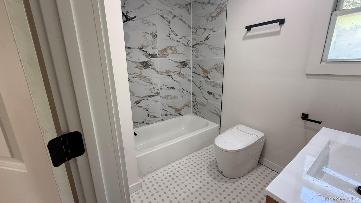 605 S Ocean Avenue Property Photo 6