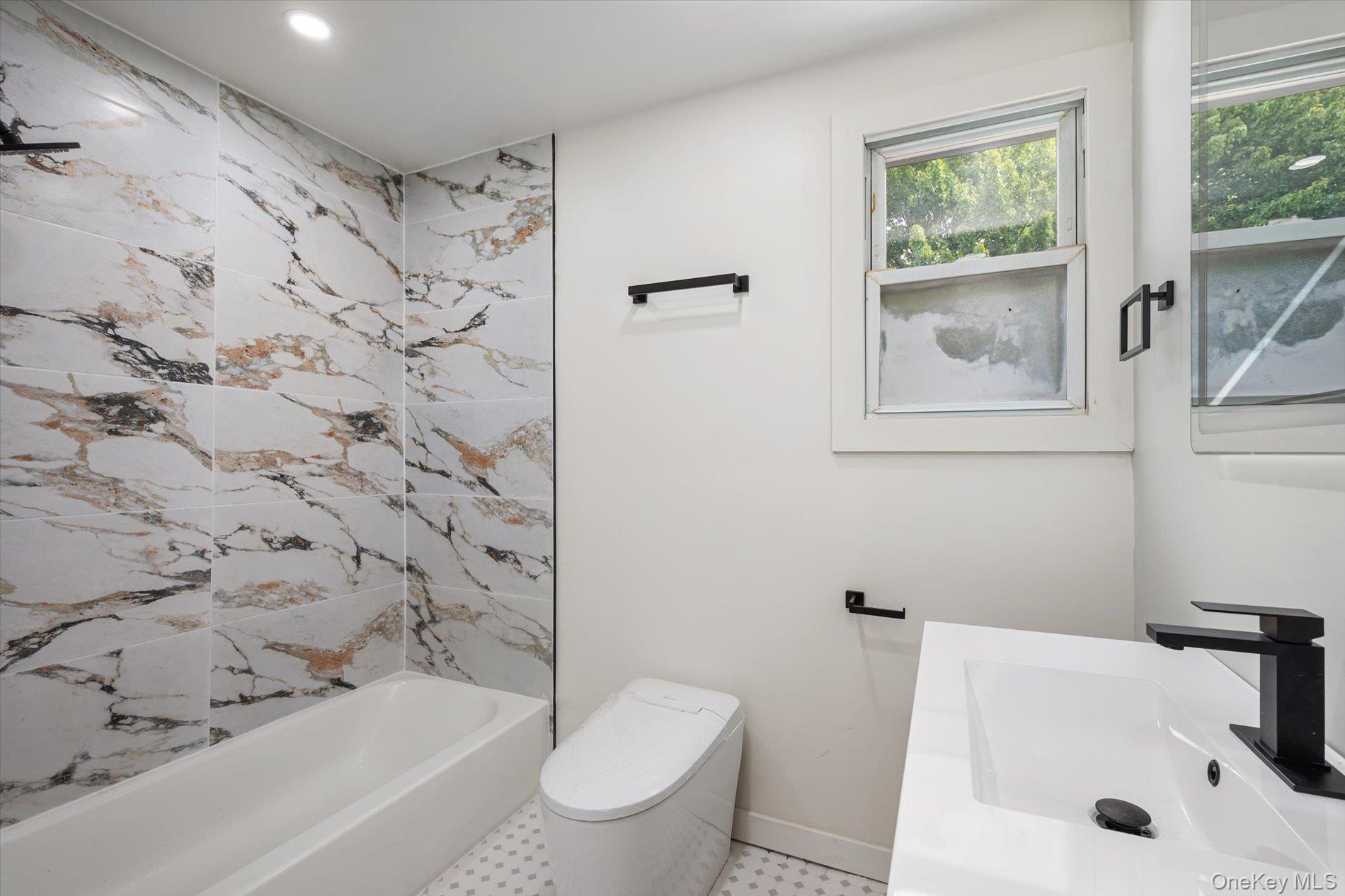 605 S Ocean Avenue Property Photo 14