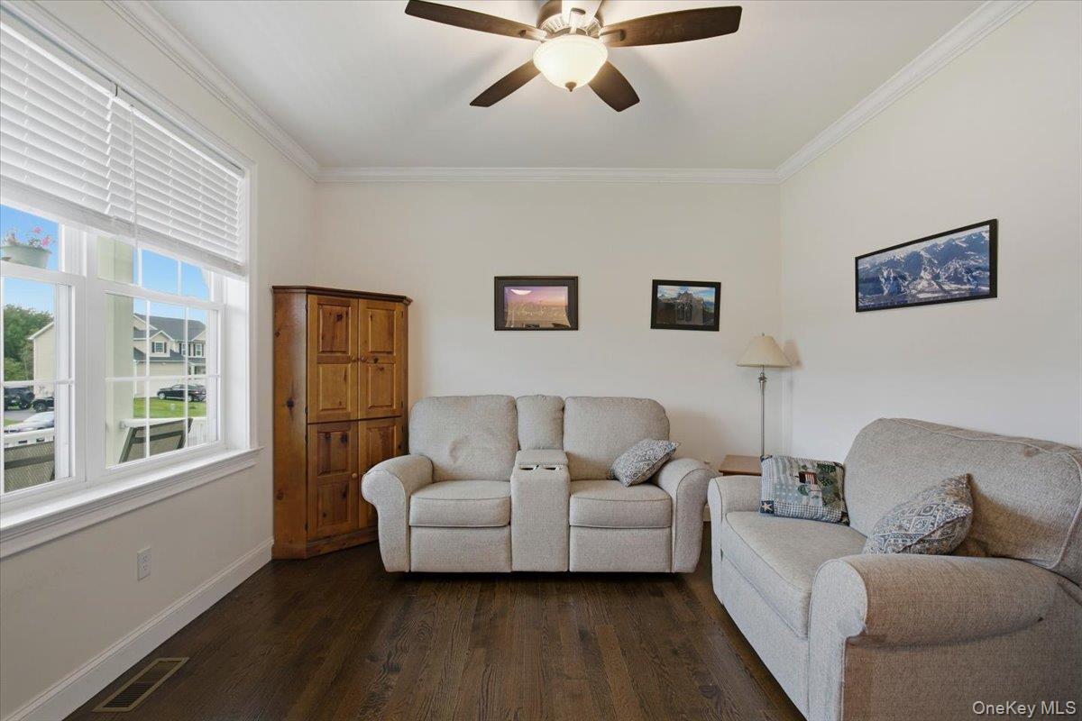 16 Kensington Lane Property Photo 14
