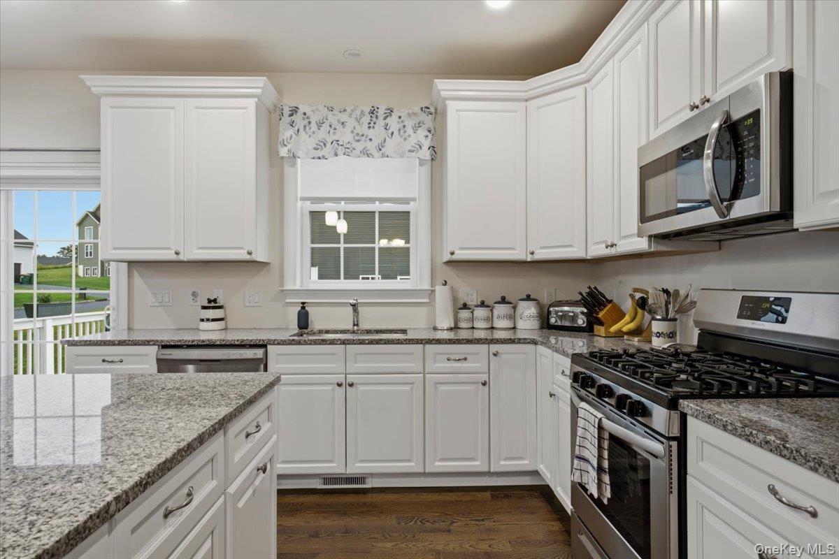 16 Kensington Lane Property Photo 21